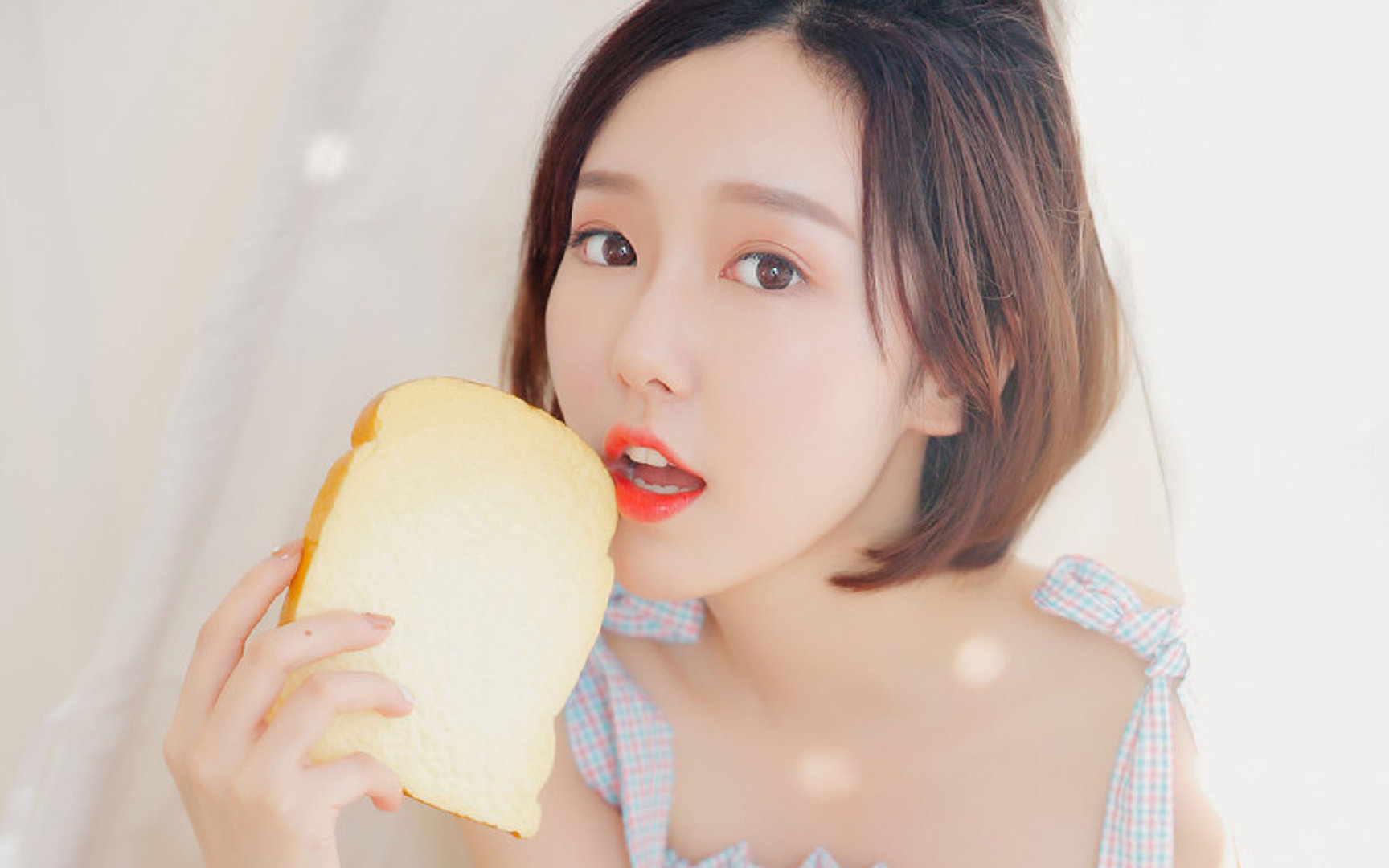 男泳老将稳健领航，男游泳冠军是谁